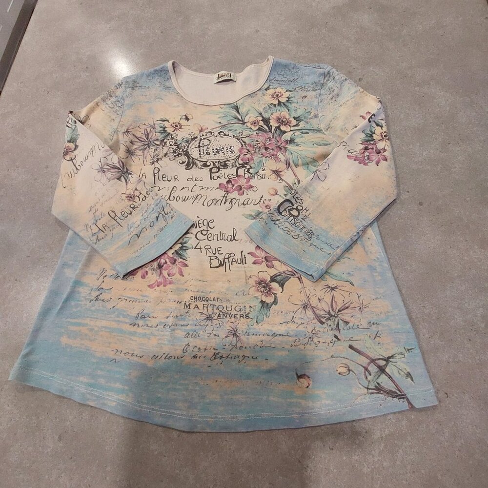 JAMEE J. Women's Graphic Print Parisian Flowers Rhinestones - Size SML
